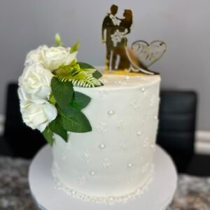 Pearl & Rose Mr & Mrs Wedding Cake